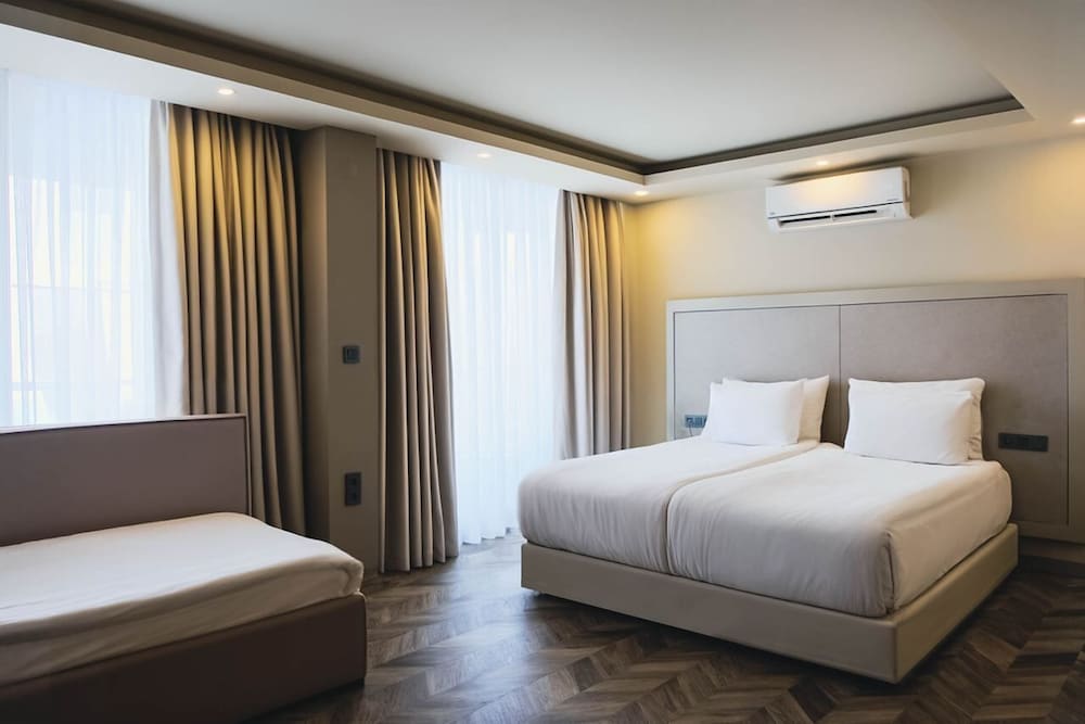 Büyük Hotel — Hotel rooms in Alanya