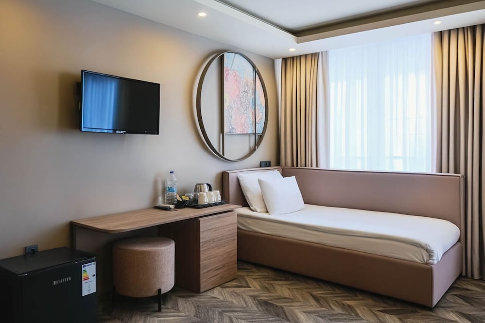 Büyük Hotel — Hotel rooms in Alanya