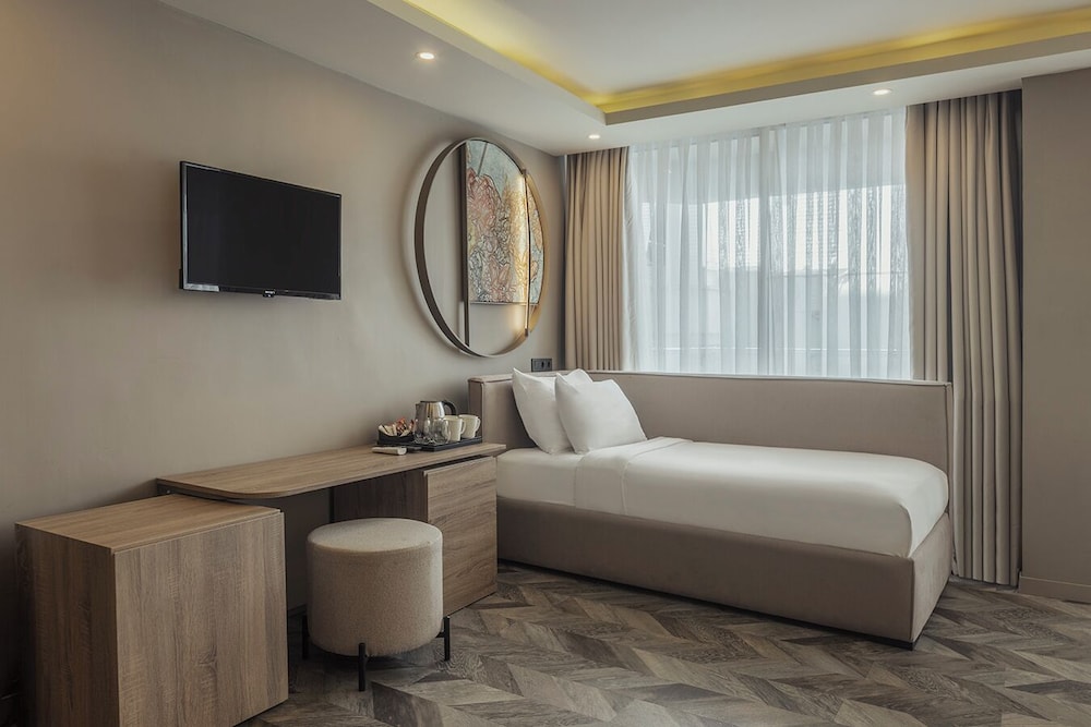 Büyük Hotel — Hotel rooms in Alanya