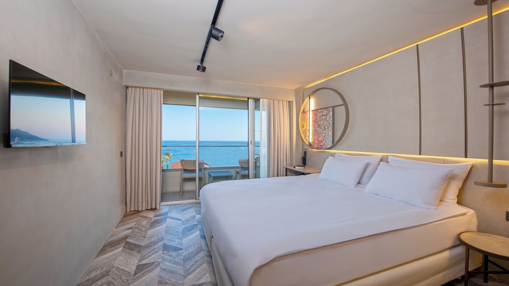 Büyük Hotel — Hotel rooms in Alanya