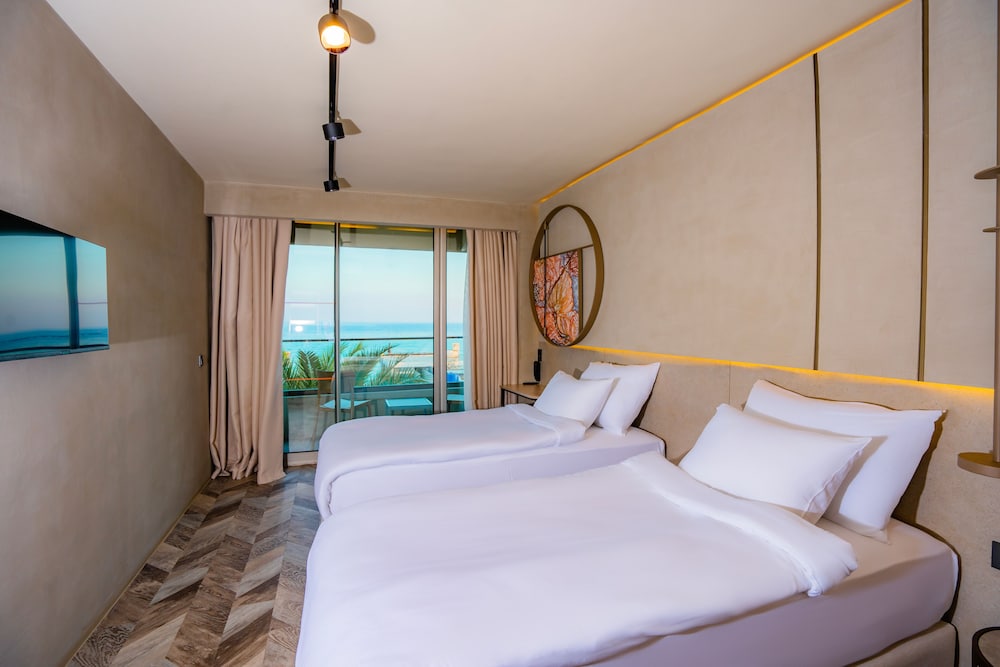 Büyük Hotel — Hotel rooms in Alanya