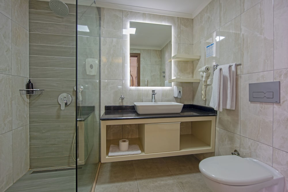 Büyük Hotel — Hotel rooms in Alanya