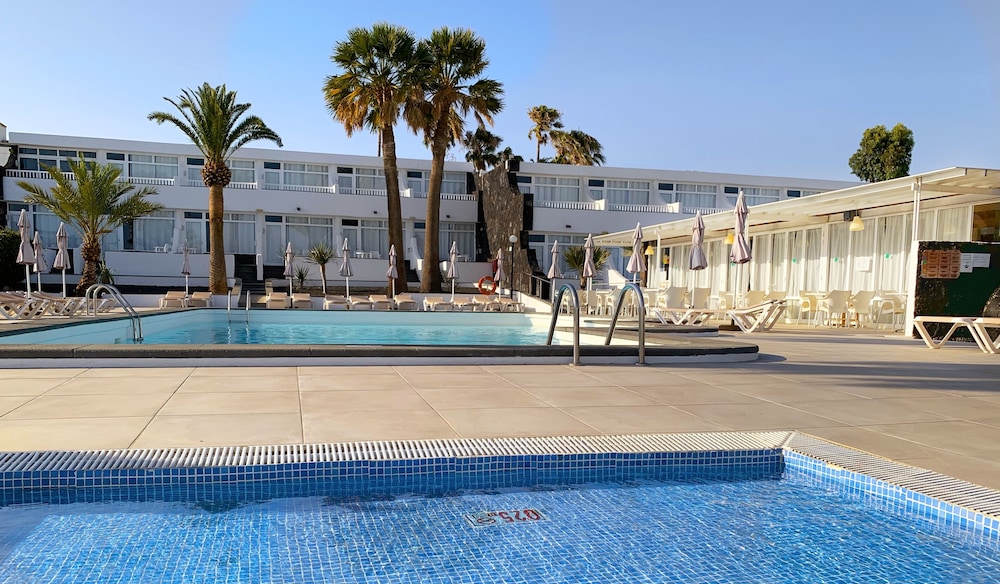 Arena Dorada - Apartments — Swimming pool in Puerto del Carmen, Canary Islands