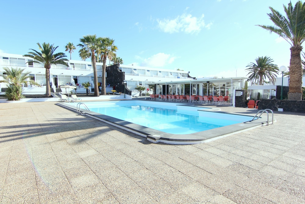 Arena Dorada - Apartments — Swimming pool in Puerto del Carmen, Canary Islands