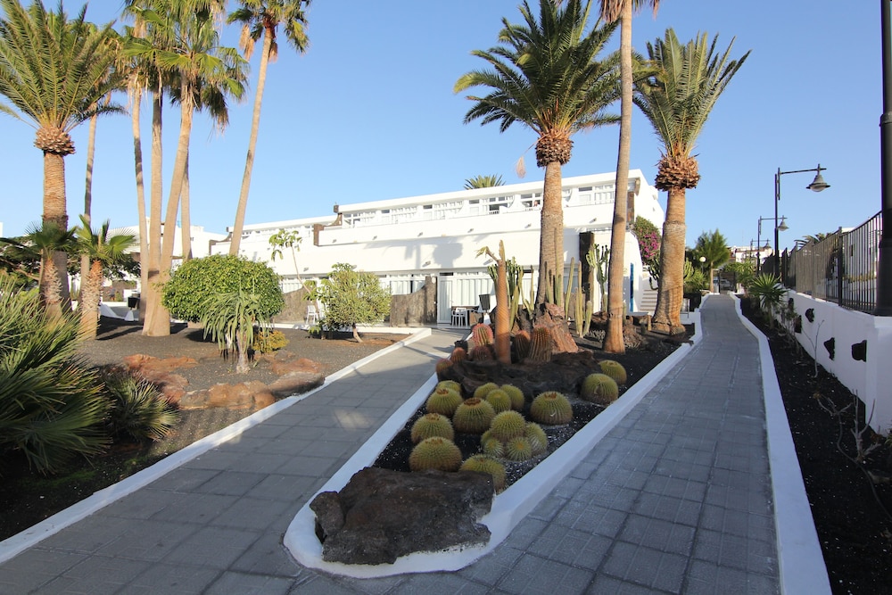 Arena Dorada - Apartments — Hotel building in Puerto del Carmen, Canary Islands