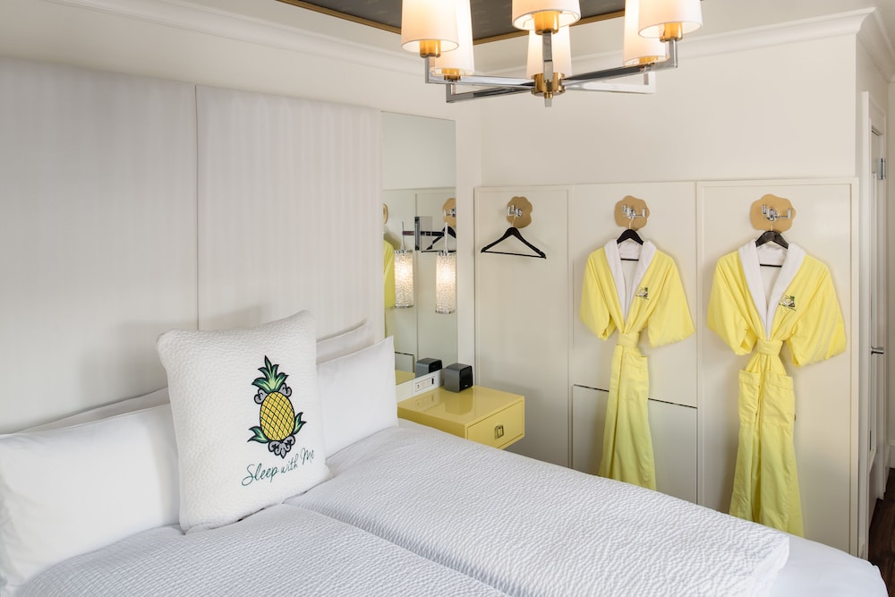 Staypineapple, A Delightful Hotel, South End — Hotel rooms in Boston, Massachusetts