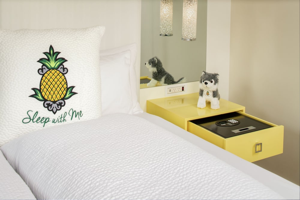 Staypineapple, A Delightful Hotel, South End — Hotel rooms in Boston, Massachusetts