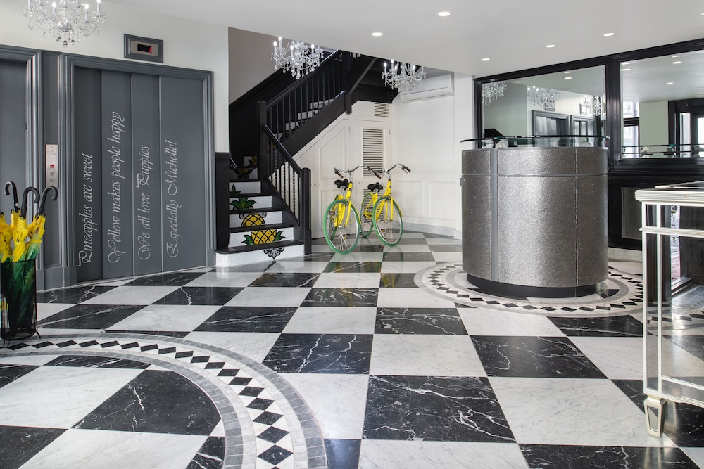 Staypineapple, A Delightful Hotel, South End — Hotel building in Boston, Massachusetts