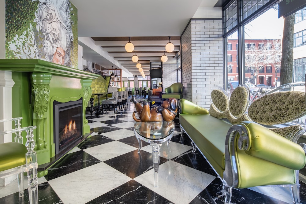 Staypineapple, A Delightful Hotel, South End — Restaurant & bars in Boston, Massachusetts