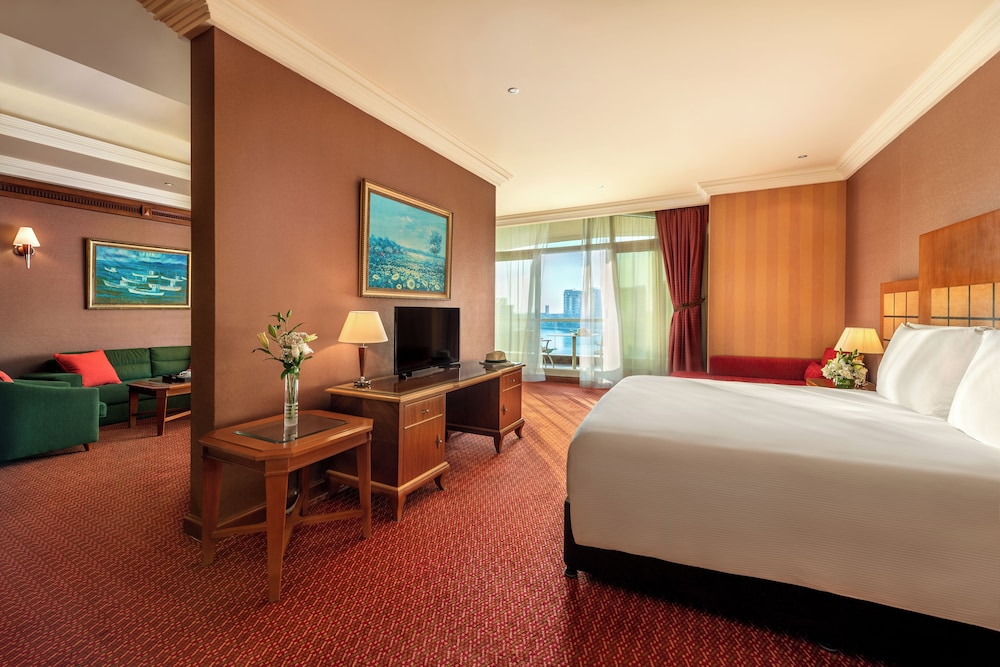Al Raha Beach Resort & Spa — Hotel rooms in Abu Dhabi