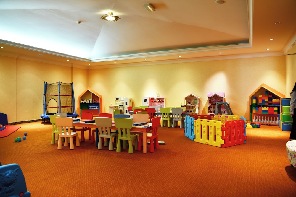 Al Raha Beach Resort & Spa — Attractions for children in Abu Dhabi