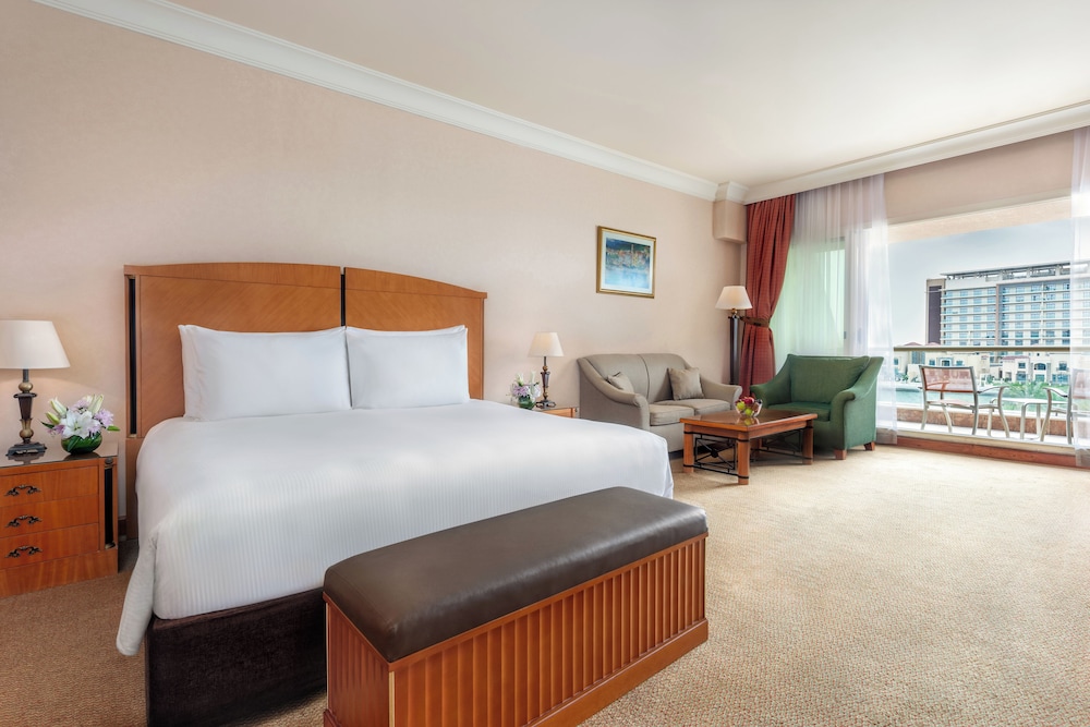 Al Raha Beach Resort & Spa — Hotel rooms in Abu Dhabi