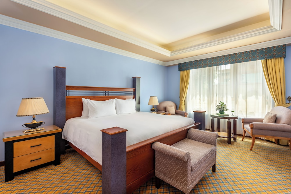 Al Raha Beach Resort & Spa — Hotel rooms in Abu Dhabi