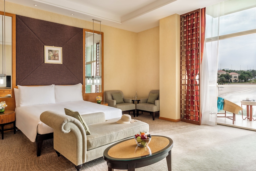 Al Raha Beach Resort & Spa — Hotel rooms in Abu Dhabi