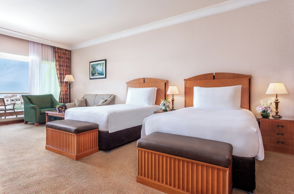 Al Raha Beach Resort & Spa — Hotel rooms in Abu Dhabi
