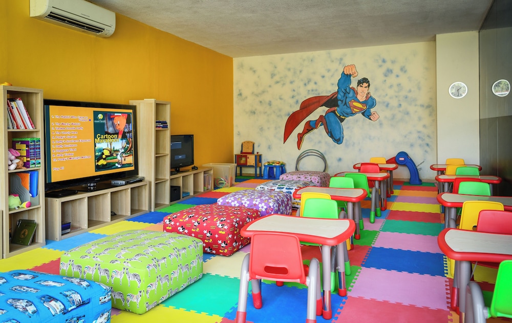 Al Raha Beach Resort & Spa — Attractions for children in Abu Dhabi