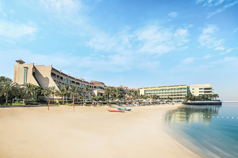Al Raha Beach Resort & Spa — Main photo in Abu Dhabi