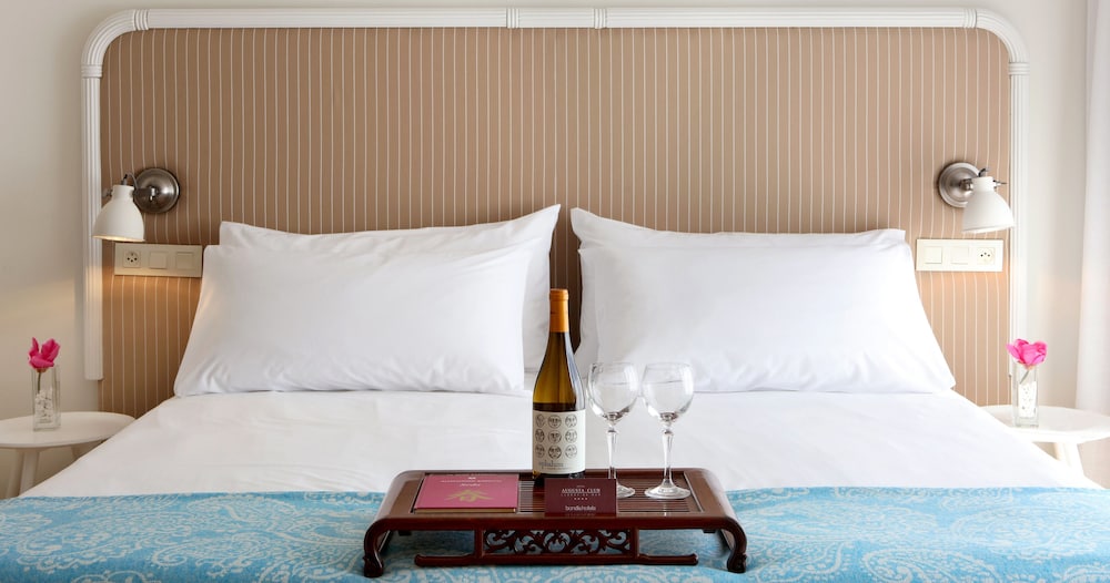 Augusta Club & Spa - Adults Only — Hotel rooms in Lloret de Mar, Catalonia