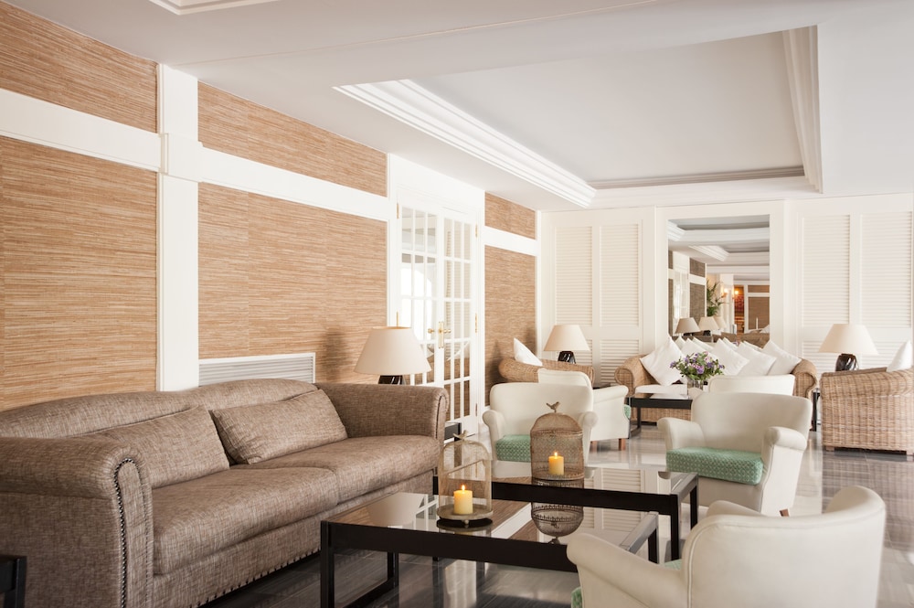 Augusta Club & Spa - Adults Only — Hotel rooms in Lloret de Mar, Catalonia