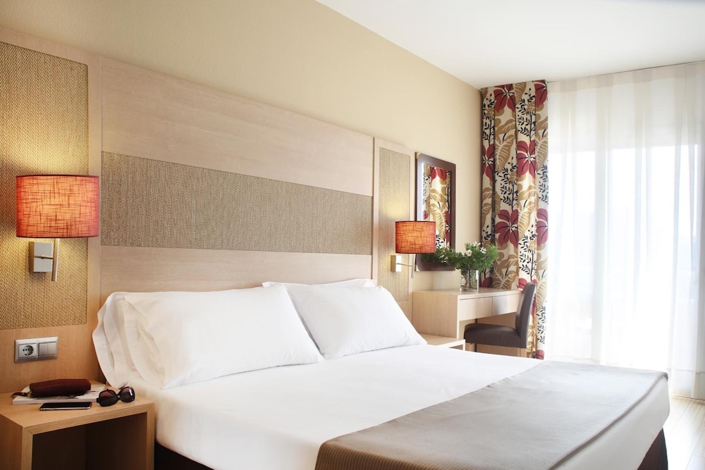 Augusta Club & Spa - Adults Only — Hotel rooms in Lloret de Mar, Catalonia