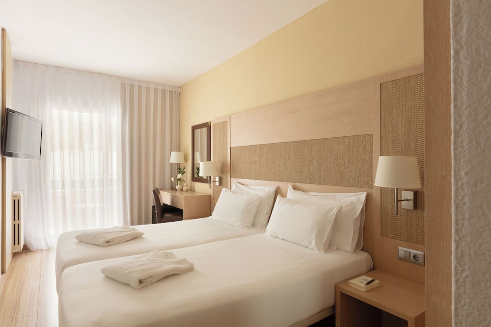 Augusta Club & Spa - Adults Only — Hotel rooms in Lloret de Mar, Catalonia