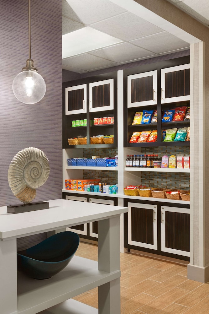Homewood Suites by Hilton Orlando-International Drive/Convention Center — Restaurant & bars in Orlando, Florida