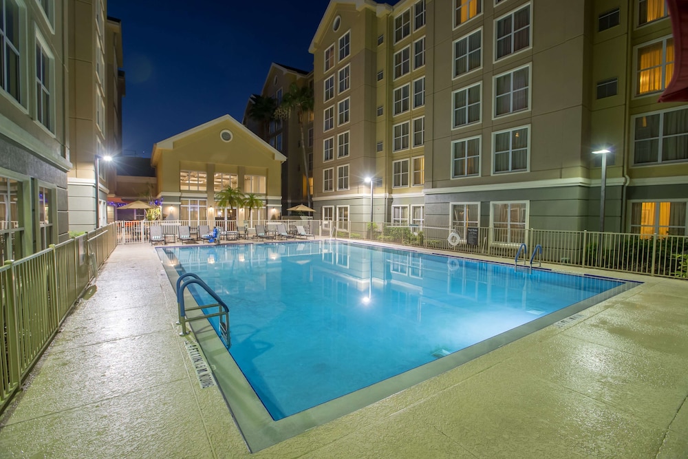 Homewood Suites by Hilton Orlando-International Drive/Convention Center — Swimming pool in Orlando, Florida