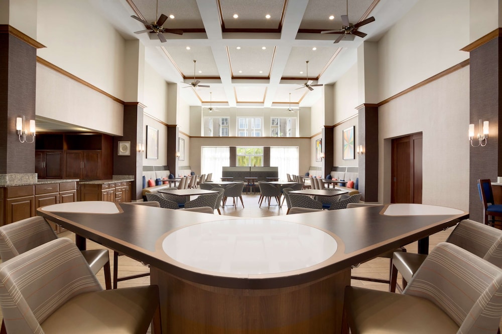 Homewood Suites by Hilton Orlando-International Drive/Convention Center — Restaurant & bars in Orlando, Florida
