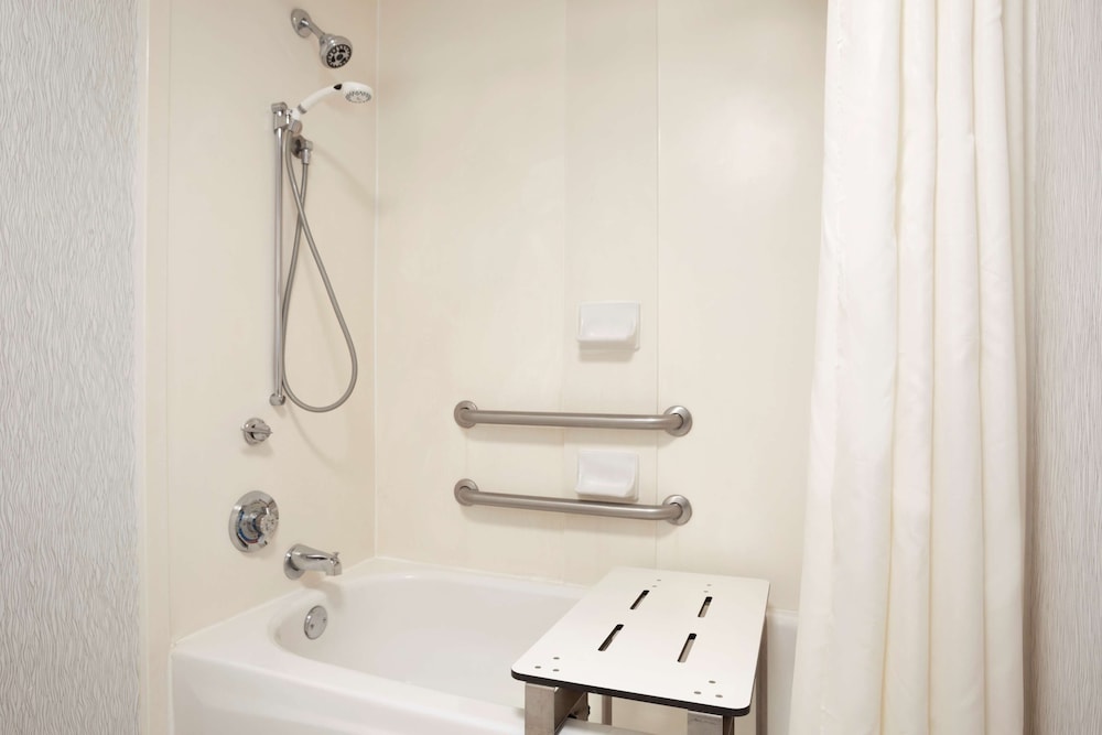 Homewood Suites by Hilton Orlando-International Drive/Convention Center — Hotel rooms in Orlando, Florida