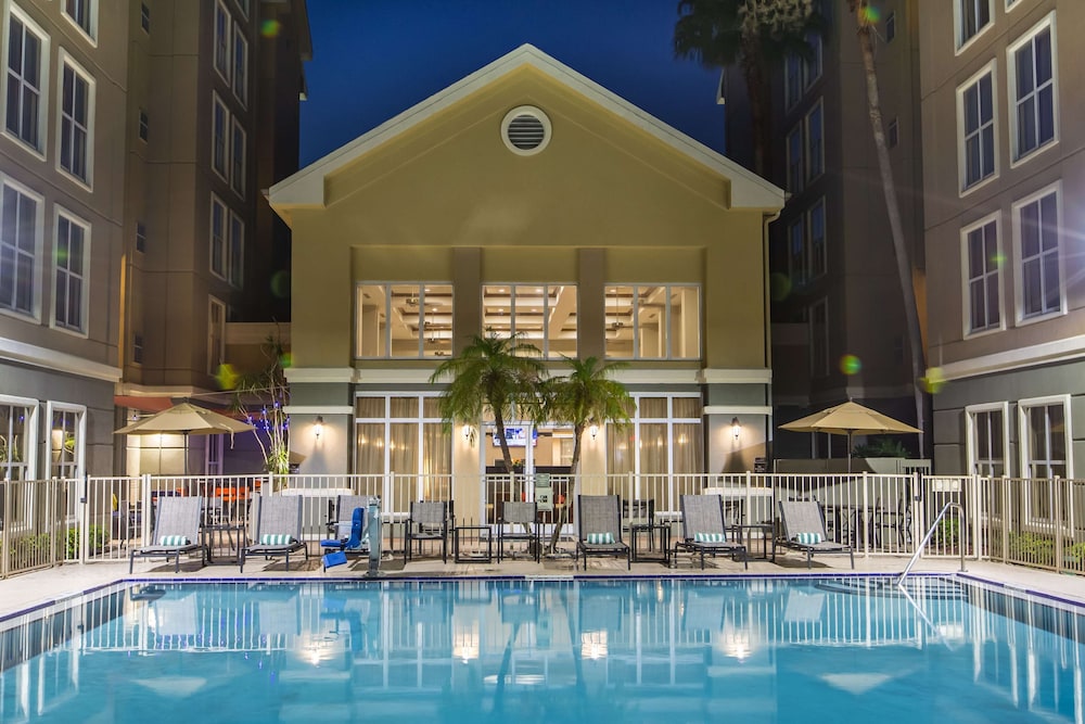 Homewood Suites by Hilton Orlando-International Drive/Convention Center — Swimming pool in Orlando, Florida