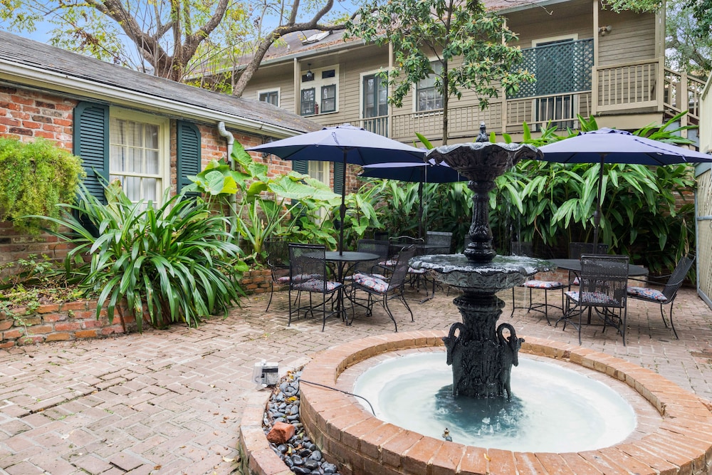 Andrew Jackson Hotel, a French Quarter Inns Hotel — Hotel building in New Orleans, Louisiana
