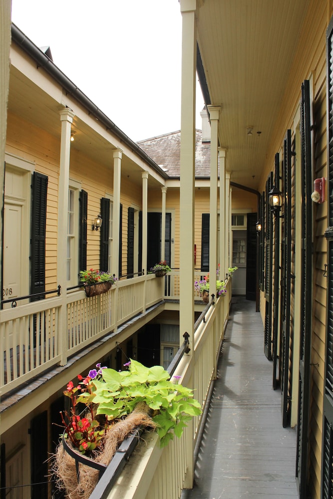 Andrew Jackson Hotel, a French Quarter Inns Hotel — Hotel building in New Orleans, Louisiana