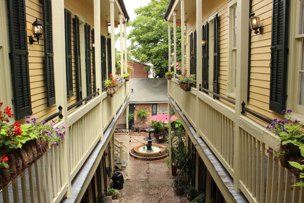 Andrew Jackson Hotel, a French Quarter Inns Hotel — Hotel building in New Orleans, Louisiana