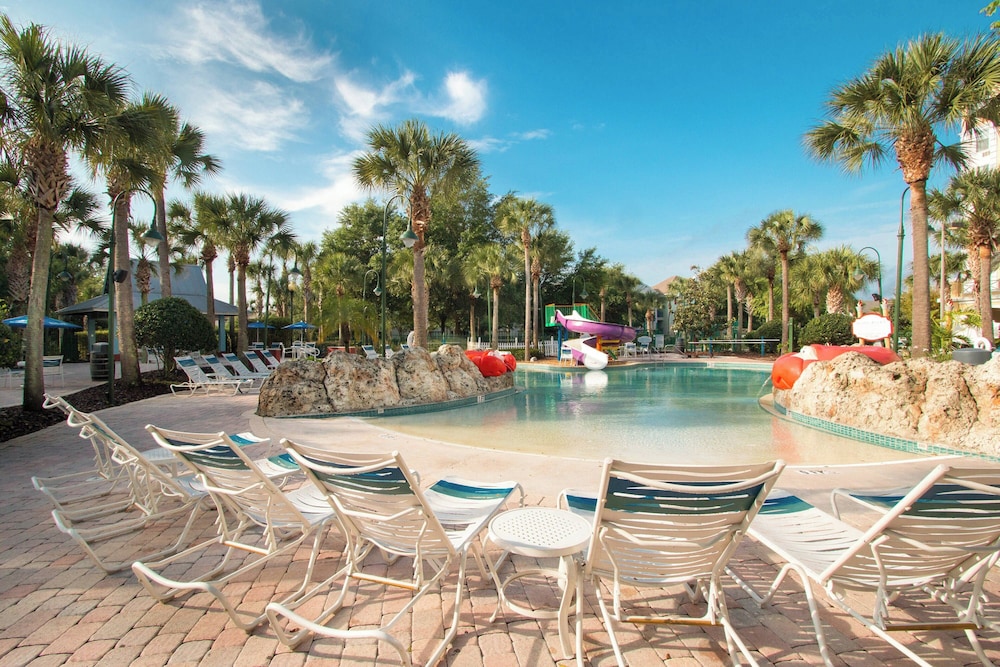 SpringHill Suites by Marriott Orlando Lake Buena Vista South — Swimming pool in Kissimmee, Florida