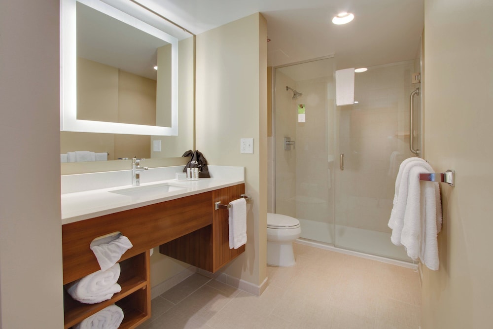 SpringHill Suites by Marriott Orlando Lake Buena Vista South — Hotel rooms in Kissimmee, Florida
