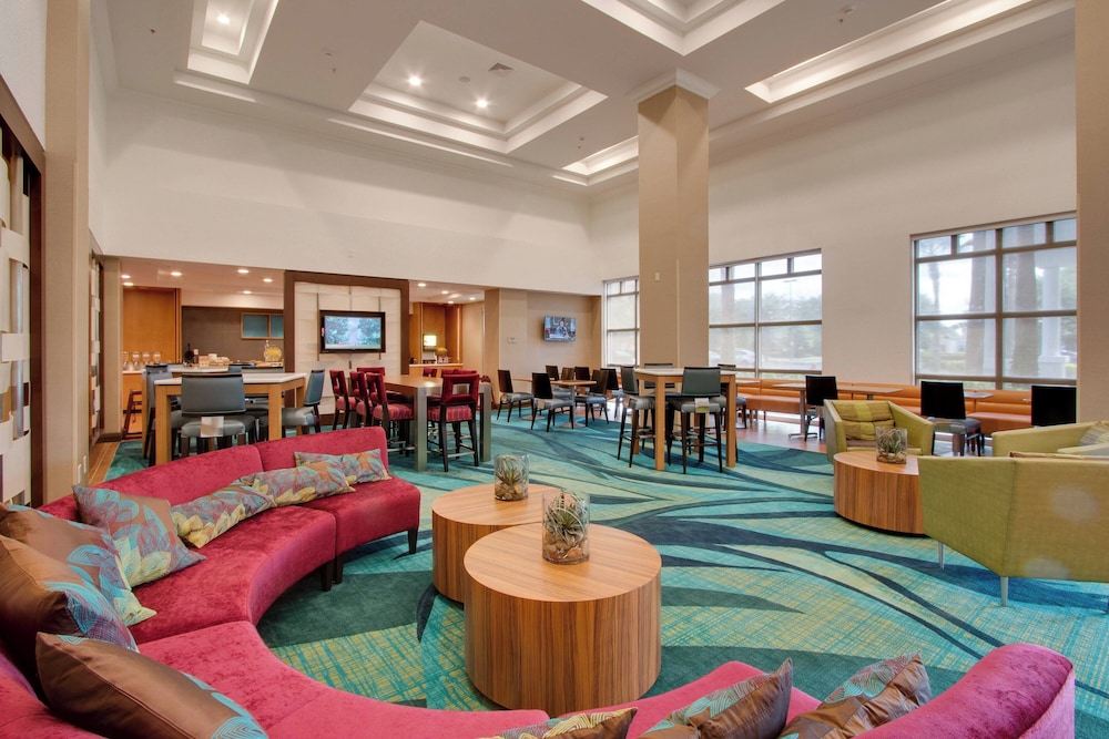 SpringHill Suites by Marriott Orlando Lake Buena Vista South — Restaurant & bars in Kissimmee, Florida