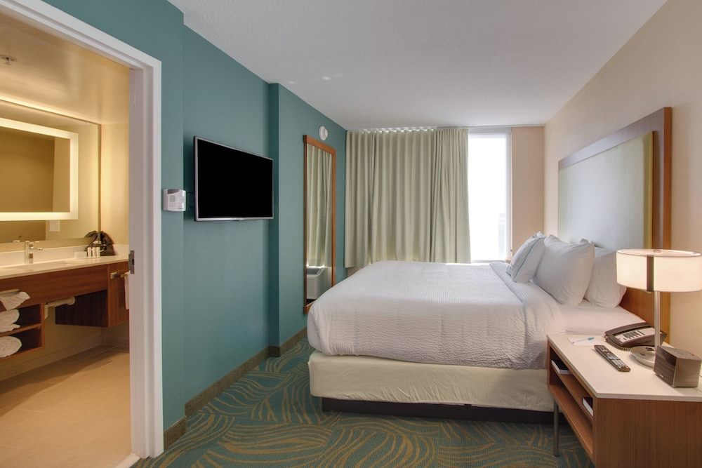 SpringHill Suites by Marriott Orlando Lake Buena Vista South — Hotel rooms in Kissimmee, Florida