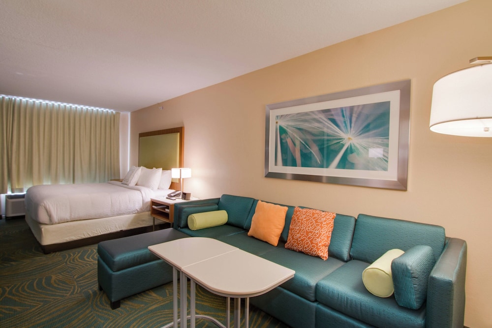 SpringHill Suites by Marriott Orlando Lake Buena Vista South — Hotel rooms in Kissimmee, Florida