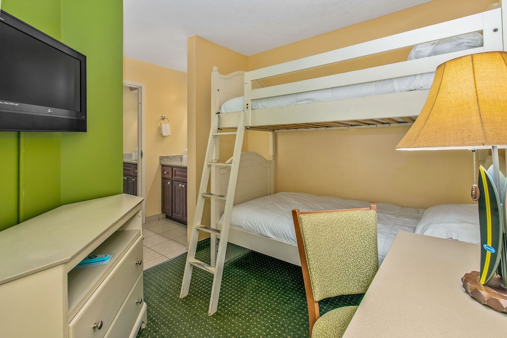Holiday Inn & Suites Clearwater Beach by IHG — Hotel rooms in Clearwater, Florida