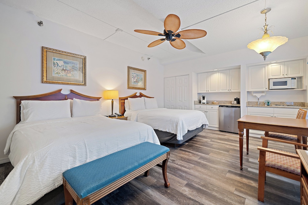 Holiday Inn & Suites Clearwater Beach S-Harbourside by IHG — Hotel rooms in Indian Rocks Beach, Florida