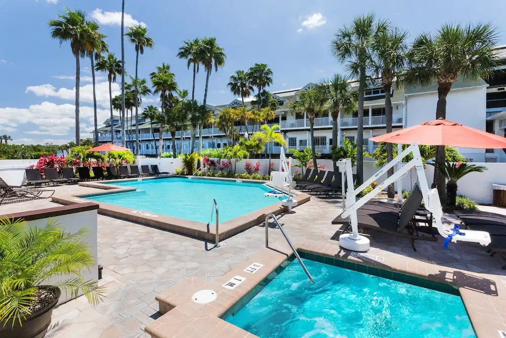Holiday Inn & Suites Clearwater Beach S-Harbourside by IHG — Swimming pool in Indian Rocks Beach, Florida