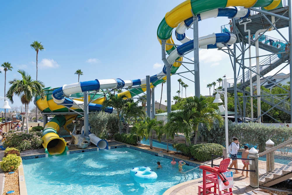 Holiday Inn & Suites Clearwater Beach S-Harbourside by IHG — Swimming pool in Indian Rocks Beach, Florida