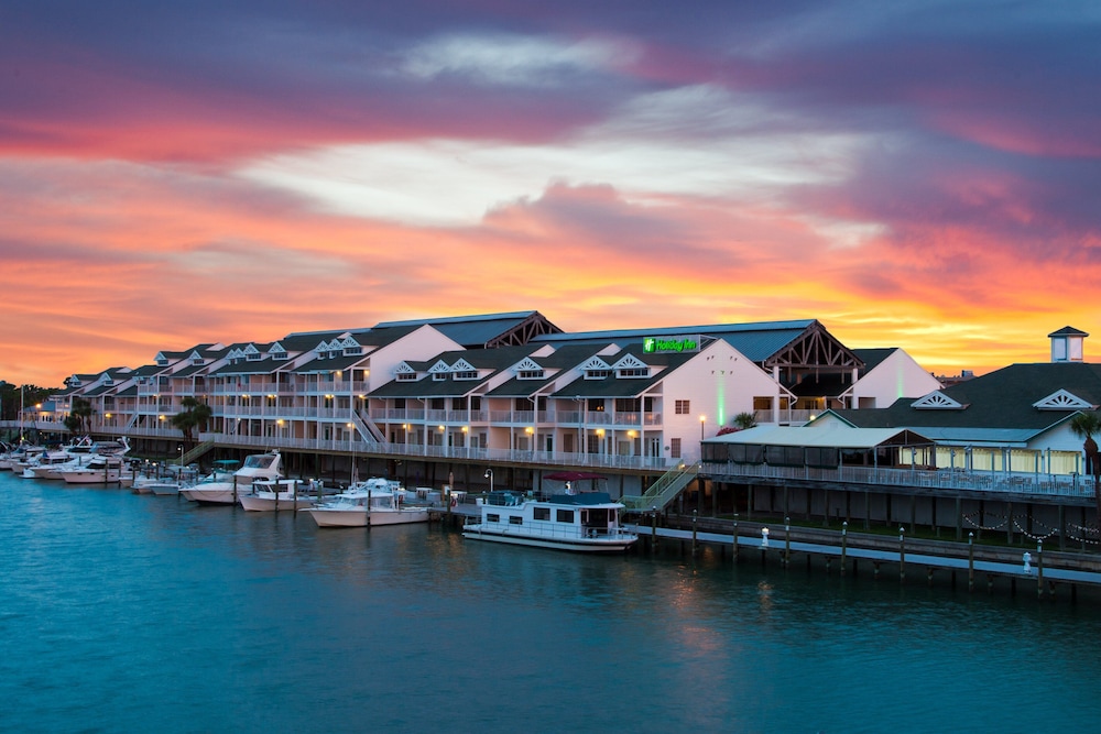 Holiday Inn & Suites Clearwater Beach S-Harbourside by IHG — Beach in Indian Rocks Beach, Florida
