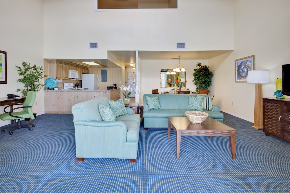 Holiday Inn & Suites Clearwater Beach S-Harbourside by IHG — Hotel rooms in Indian Rocks Beach, Florida