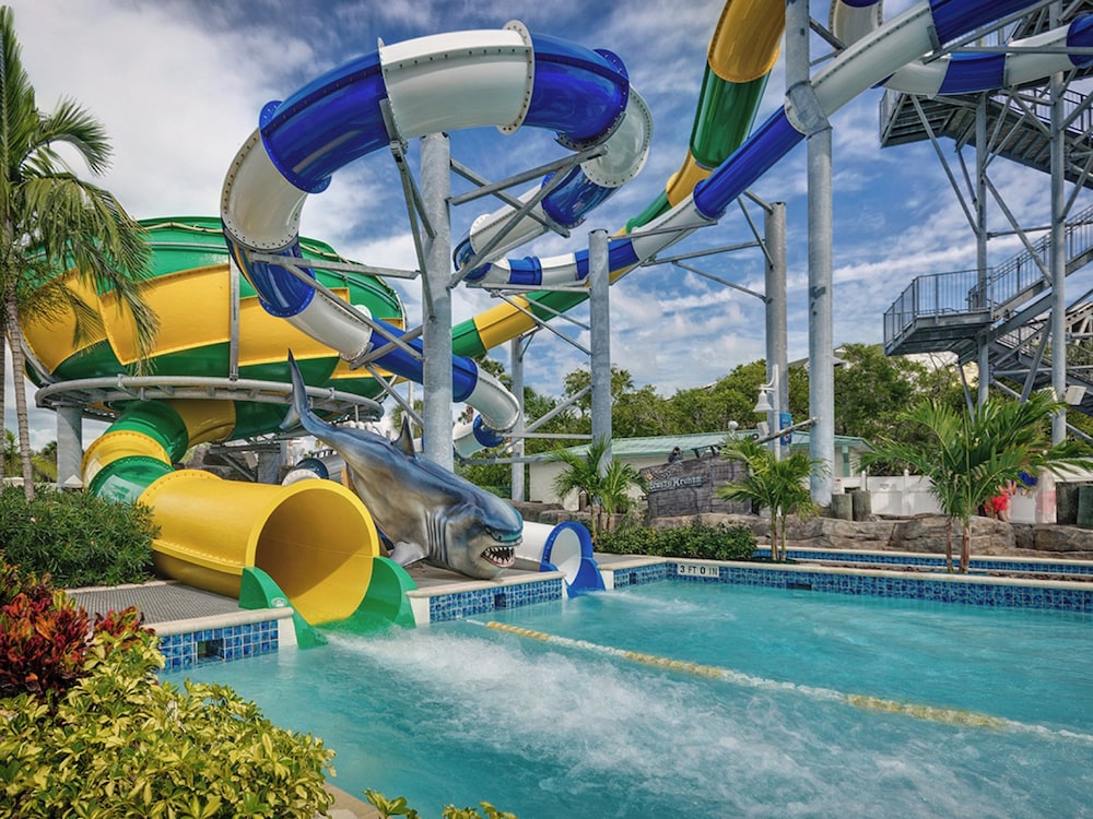 Holiday Inn & Suites Clearwater Beach S-Harbourside by IHG — Swimming pool in Indian Rocks Beach, Florida