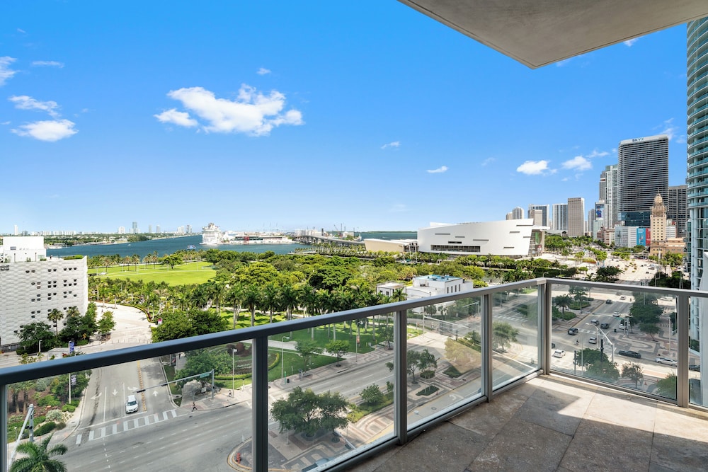 The Grayson Miami Downtown — Hotel rooms in Miami, Florida