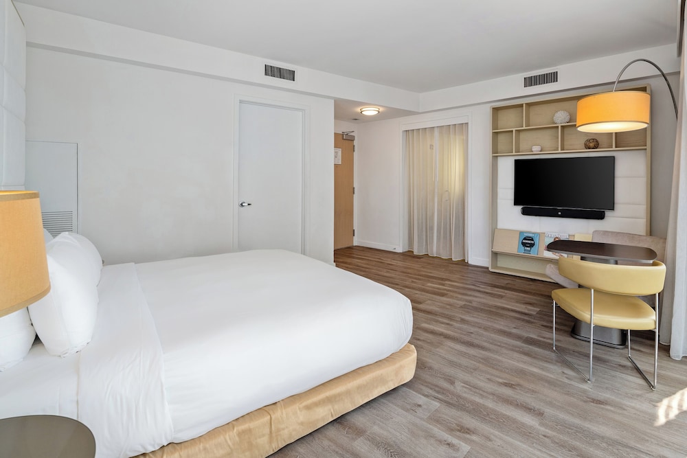 The Grayson Miami Downtown — Hotel rooms in Miami, Florida