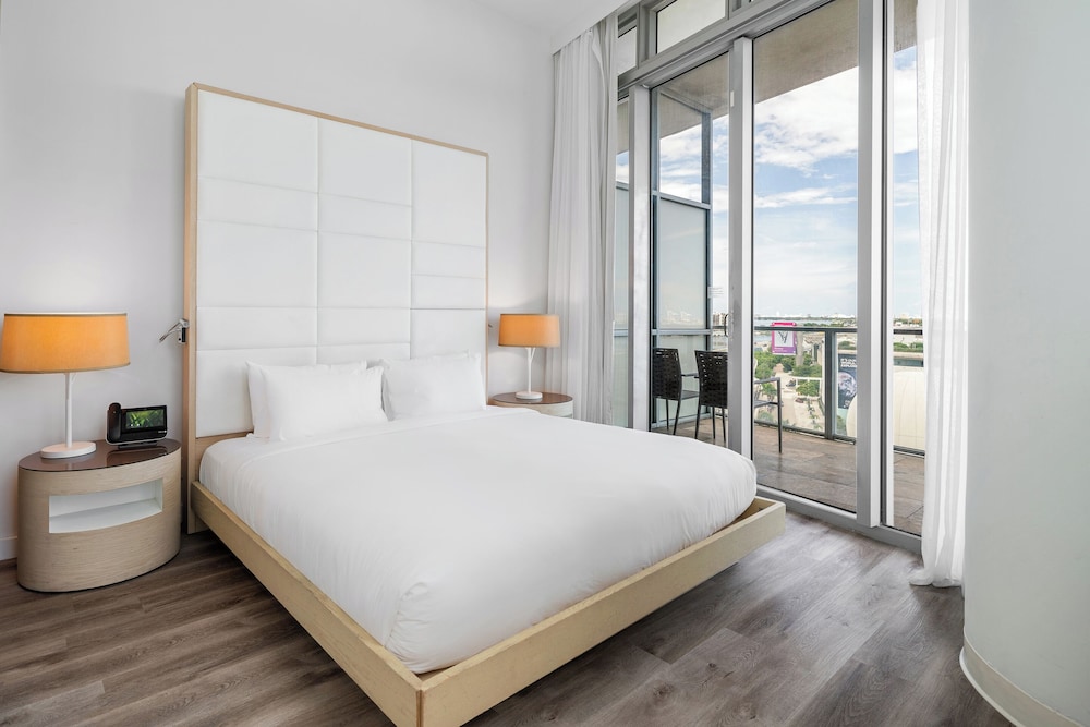 The Grayson Miami Downtown — Hotel rooms in Miami, Florida