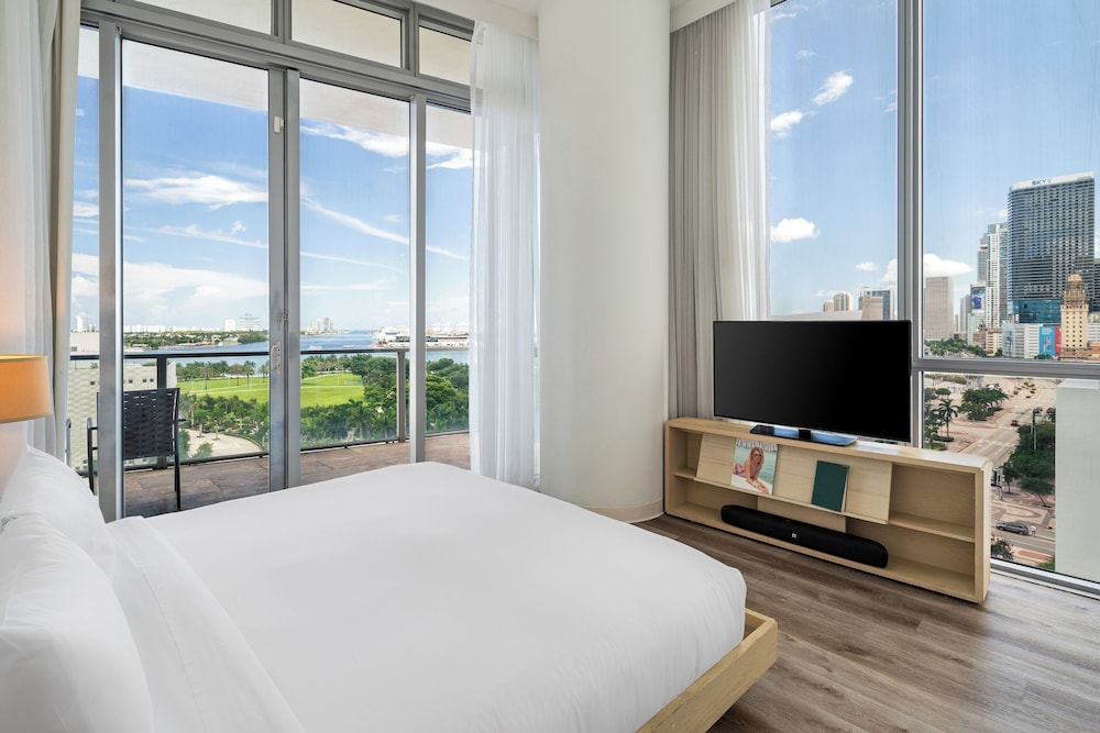 The Grayson Miami Downtown — Hotel rooms in Miami, Florida
