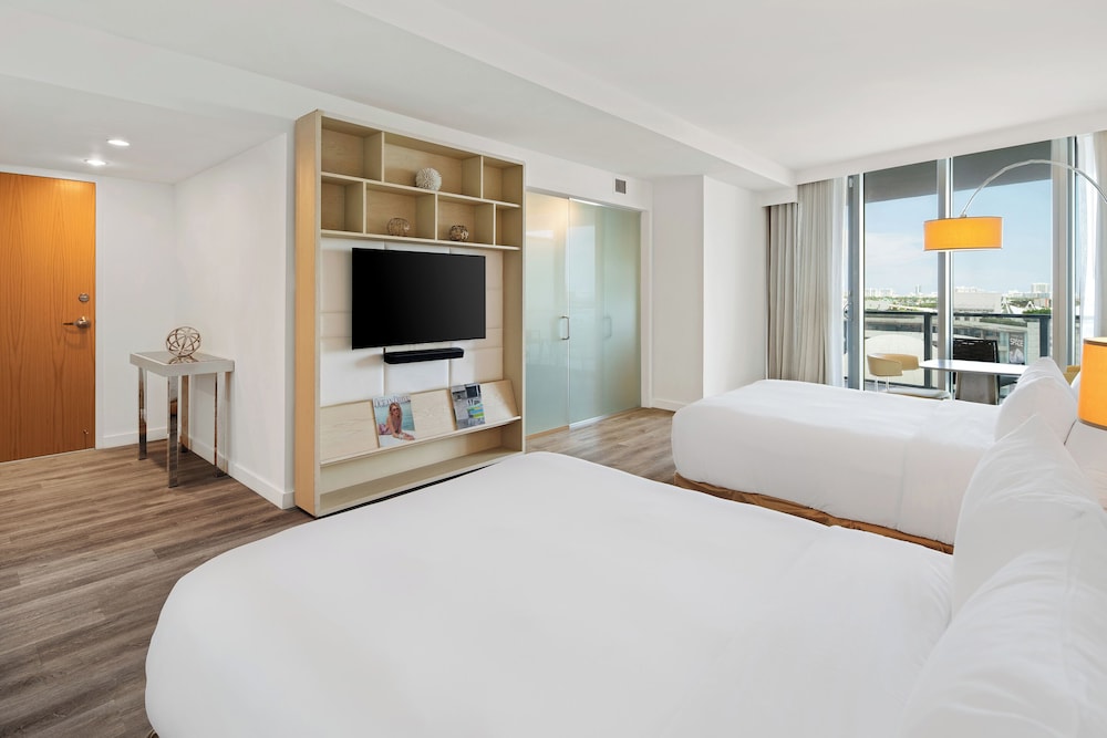 The Grayson Miami Downtown — Hotel rooms in Miami, Florida